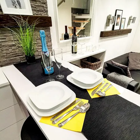 Apartment Modern At The Castle *